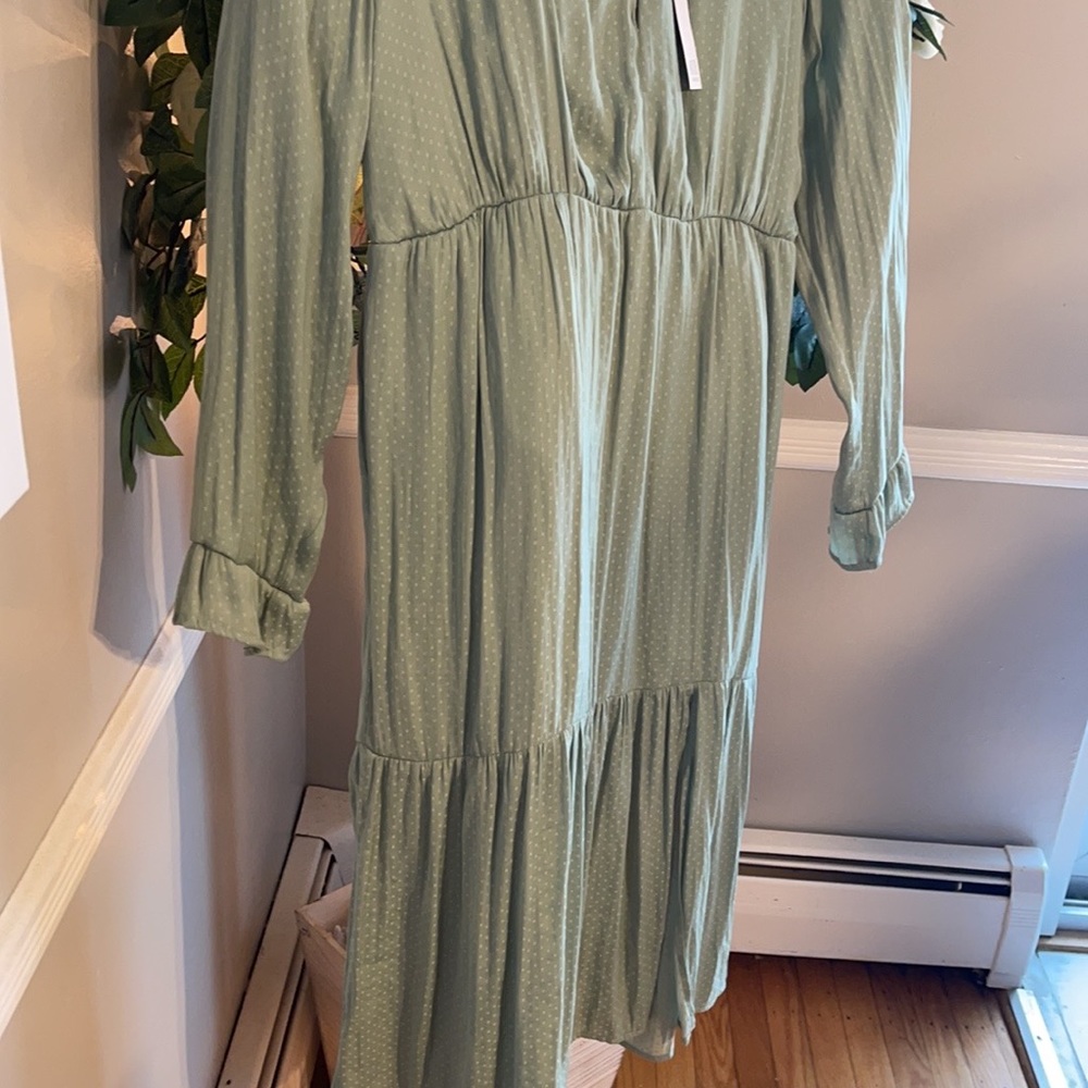 Green NSR NWT DRESS 👗 - Picture 8 of 13